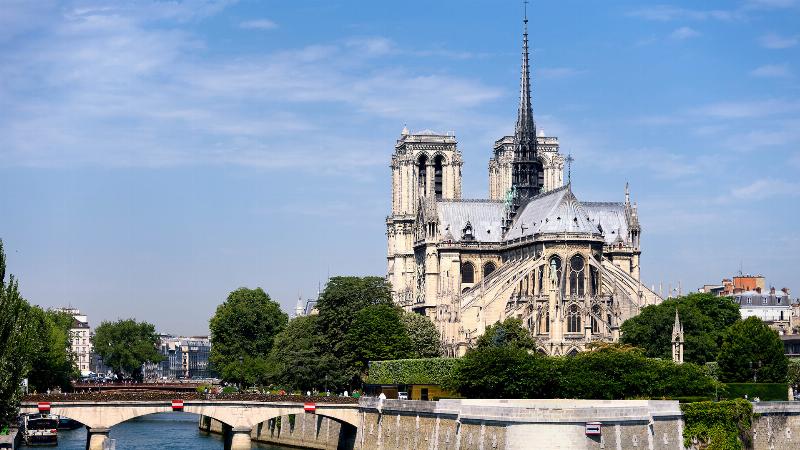 Architecture gothique de Notre-Dame de Paris, chef-d'œuvre éternel et personnage du roman