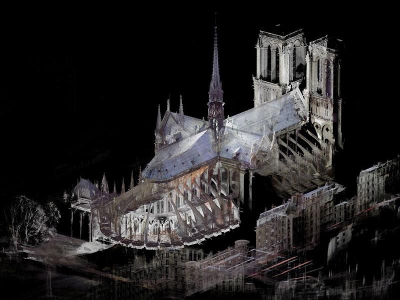 La reconstruction digitale et l'avenir de Notre Dame de Paris
