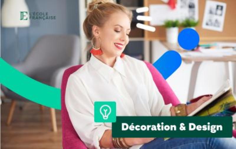 Objets de décoration intérieure avec motifs tissus peinture dans une ambiance française