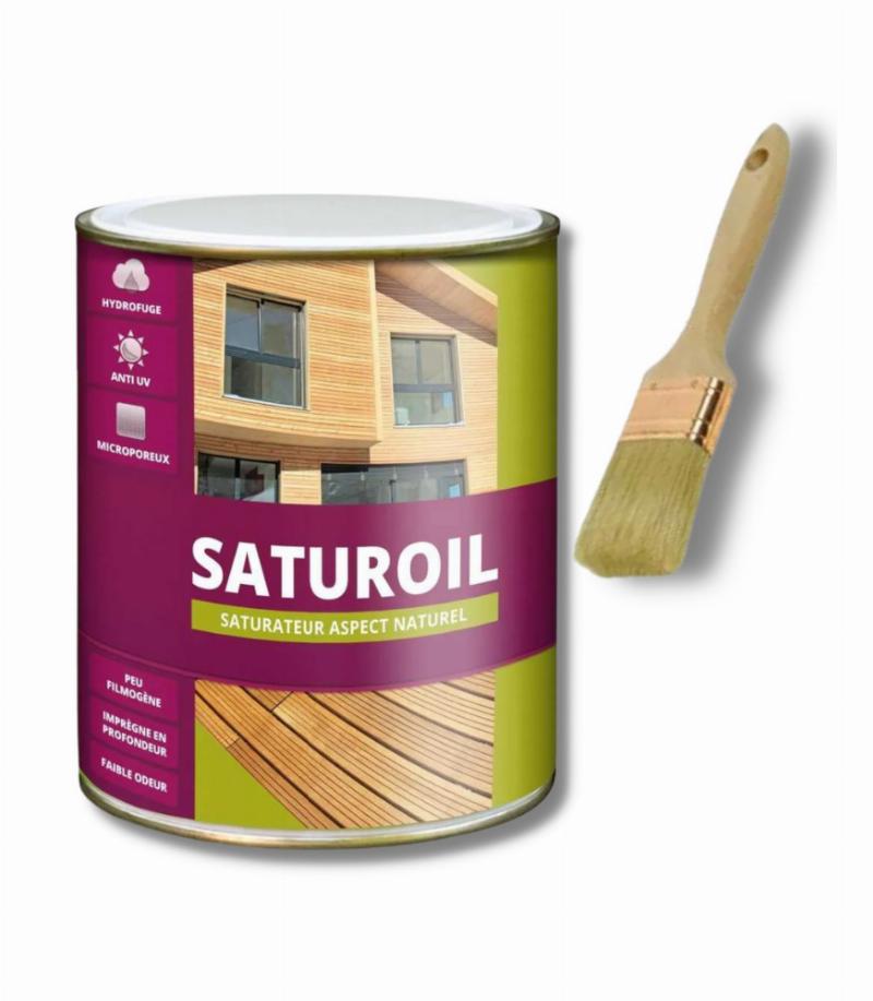 Outils et matériel professionnel pour l'application de peinture sur un chalet en bois