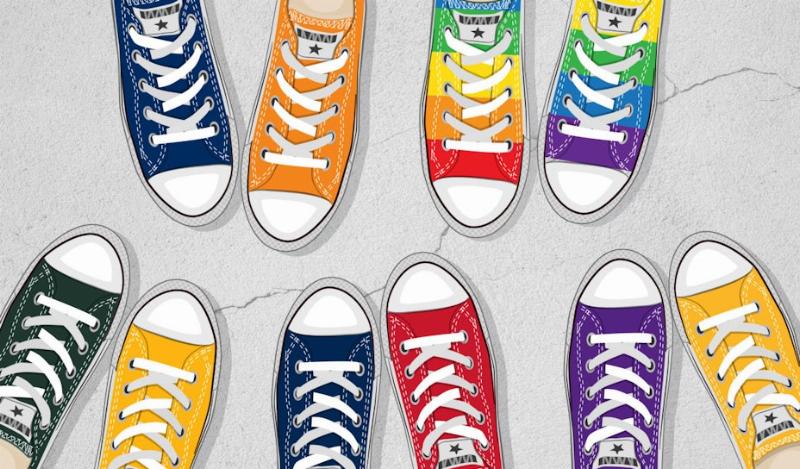 Une palette de couleurs harmonieuse centrée sur le vert sauge pour une décoration française.