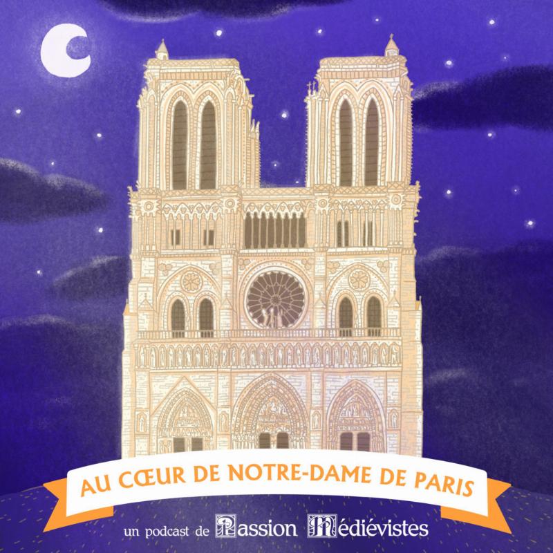 Le parvis de Notre-Dame de Paris, avec des visiteurs observant la cathédrale en restauration sous un ciel parisien