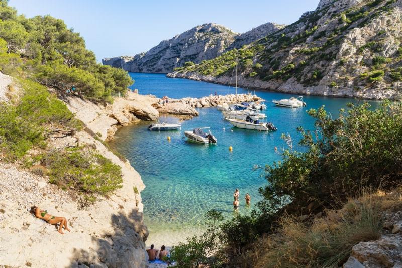 Le patrimoine architectural ancien de France, des cathédrales gothiques aux châteaux royaux, témoigne de son histoire et de son génie artistique.