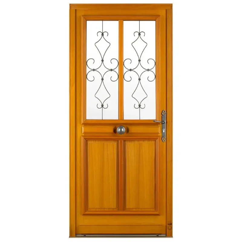 Peinture bois RAL 7016 sur des volets d'une maison française, soulignant l'élégance et la tradition