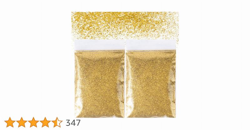 Gros plan sur des détails fins réalisés avec de la peinture pailletée rose sur un objet décoratif