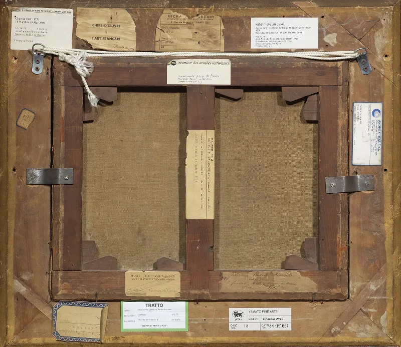 Chef-d'œuvre de peinture soufflée encadré dans un salon français