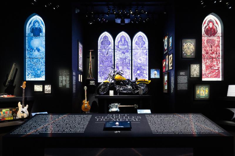 Intérieur moderne de la Philharmonie de Paris, temple contemporain de la musique classique