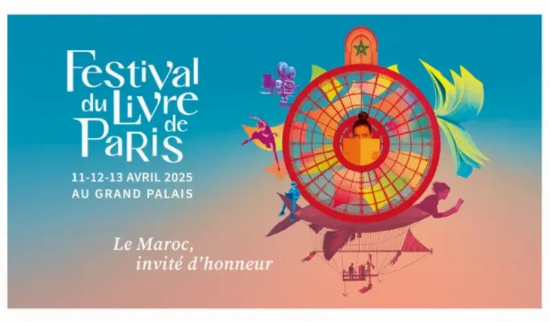 Lecteur dégustant un prix Goncourt dans un café parisien, avec Le Figaro à côté