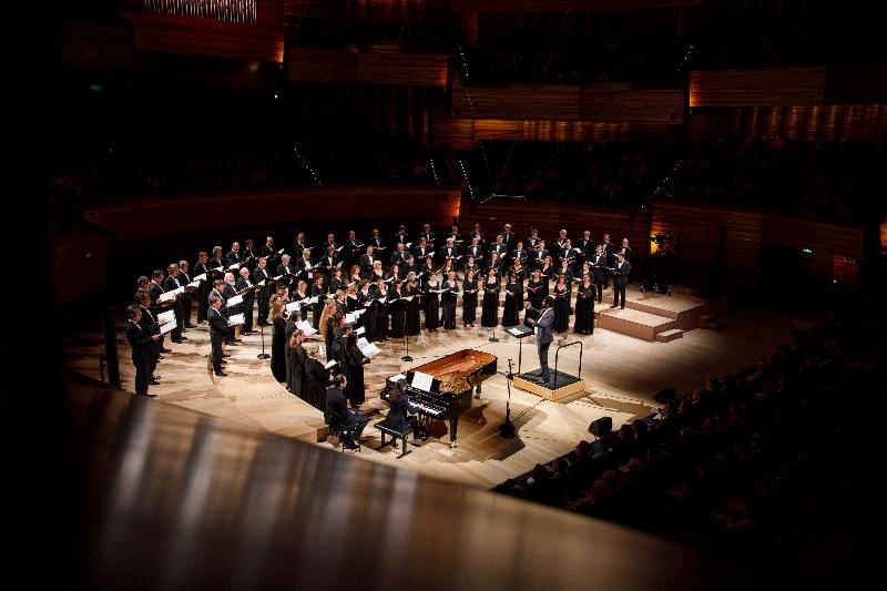 La Messe des Morts et l'évolution du Requiem dans la musique sacrée, son importance historique et sa place dans le répertoire classique.