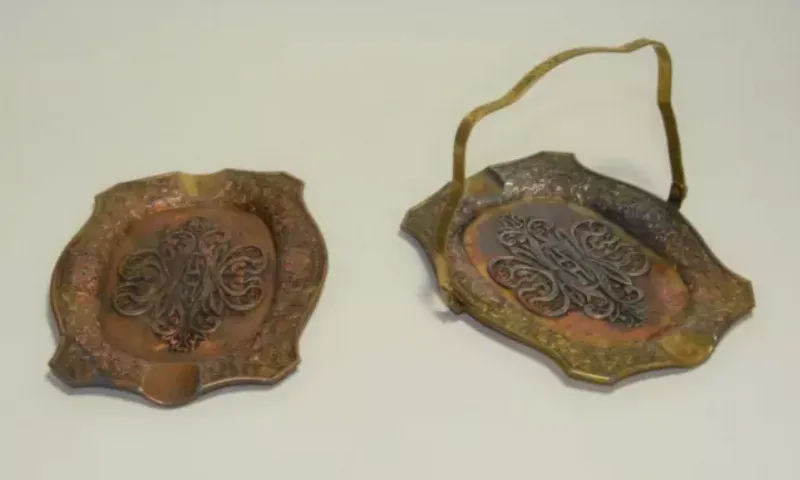 Une œuvre d'art Pop de Romero Britto, joyeuse et optimiste, inspirant un sentiment de bonheur universel