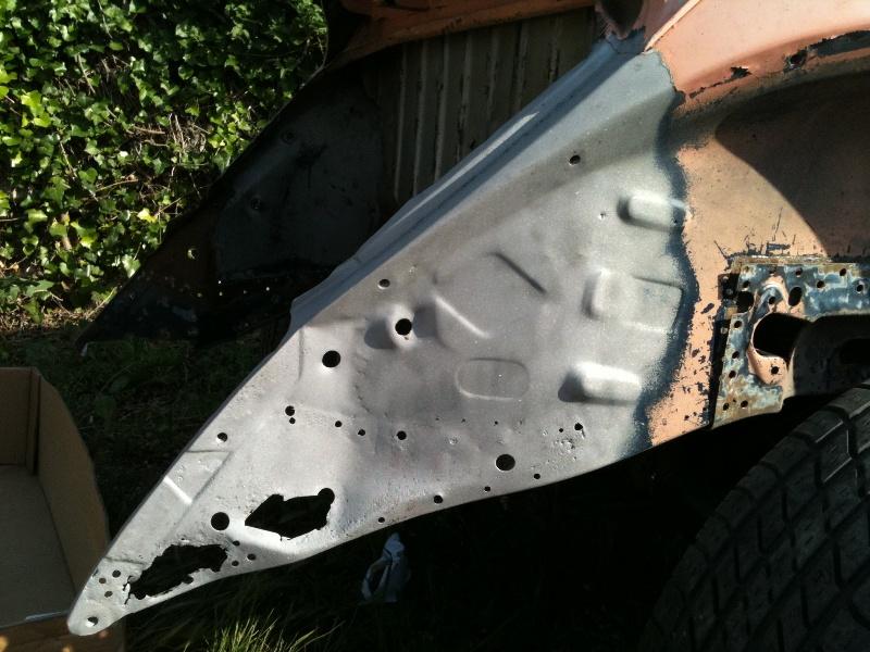 Rustol sur peinture ancienne pour metal avec signes de rouille