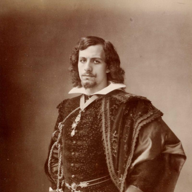 Scène de théâtre Ruy Blas, romantisme français, costumes historiques, décor dramatique, acteurs en pleine action, intrigue espagnole