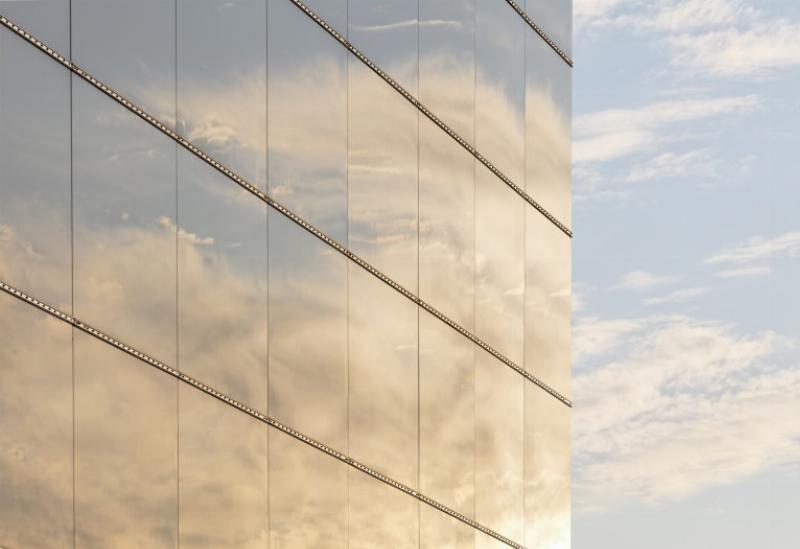 Vue intérieure de la grande salle du TAP de Poitiers lors d'un concert musique classique, avec orchestre sur scène