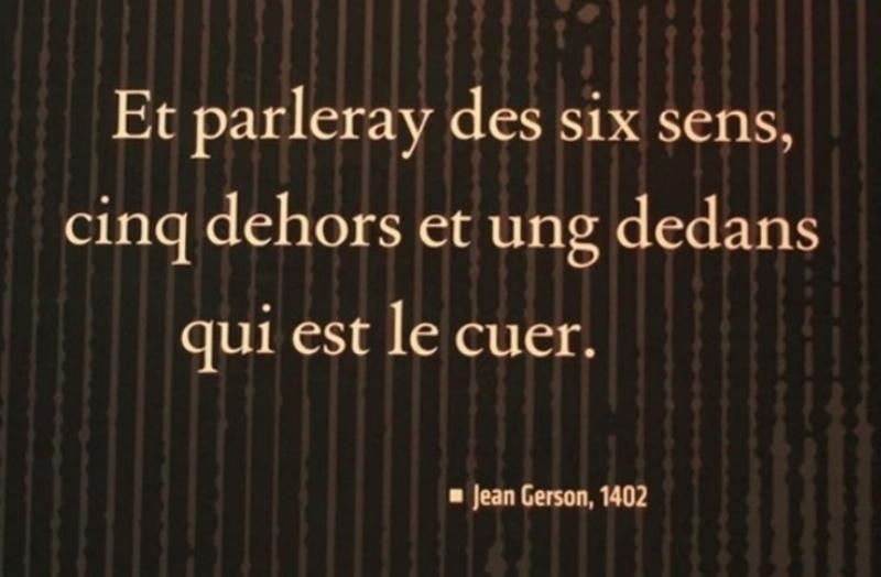 Un sculpteur contemporain façonne la matière humaine, vision du futur artistique