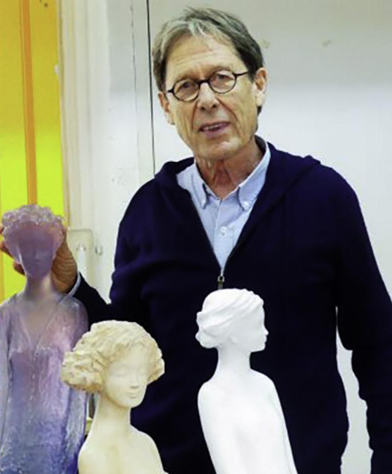 Portrait artistique de Jean-Philippe Richard sculpteur dans son atelier