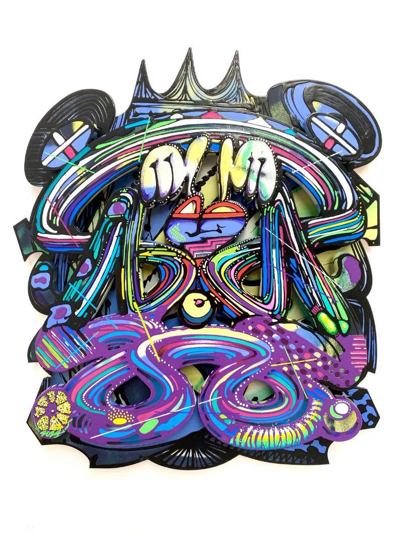 Sculpture en bronze contemporaine aux formes fluides et textures variees artiste francais