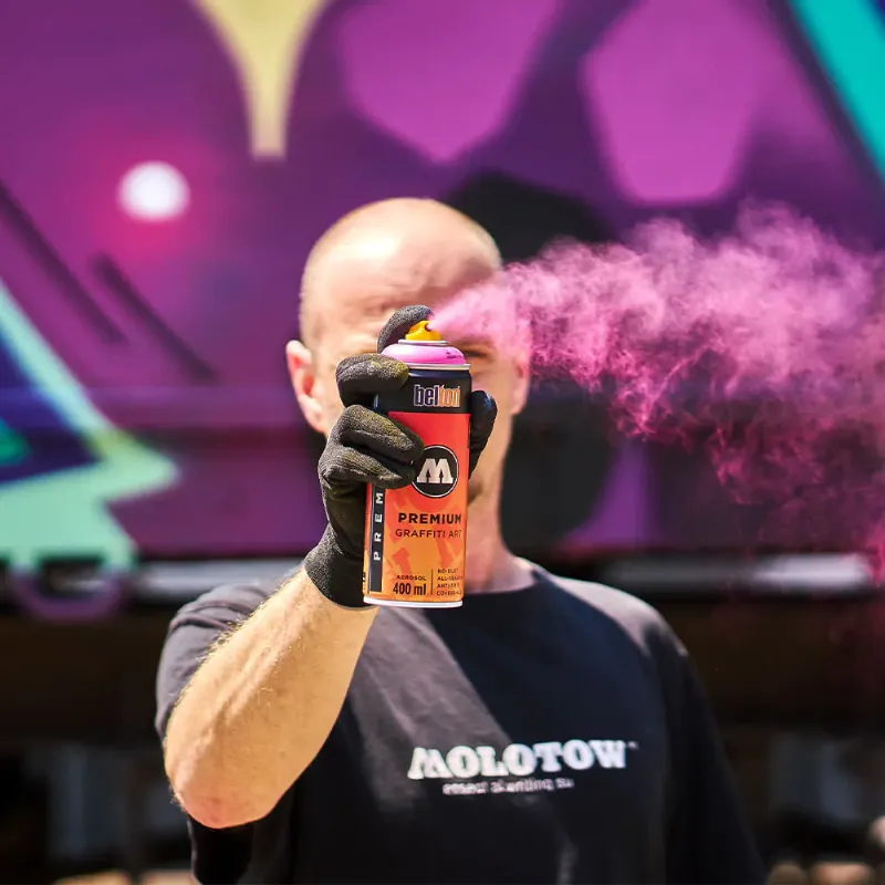 Technique de peinture en spray détaillée pour artistes français et projets de décoration