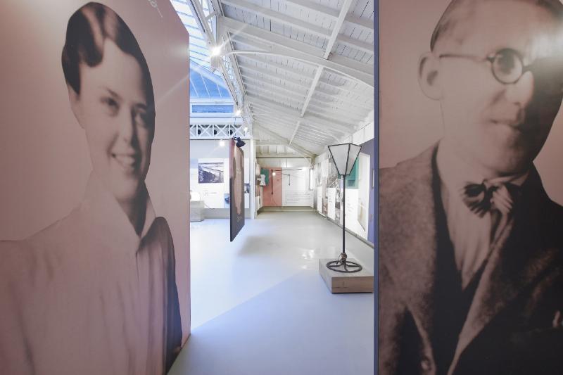 Visitez l'intérieur de l'église Le Corbusier à Firminy, jeux de lumière architecturaux