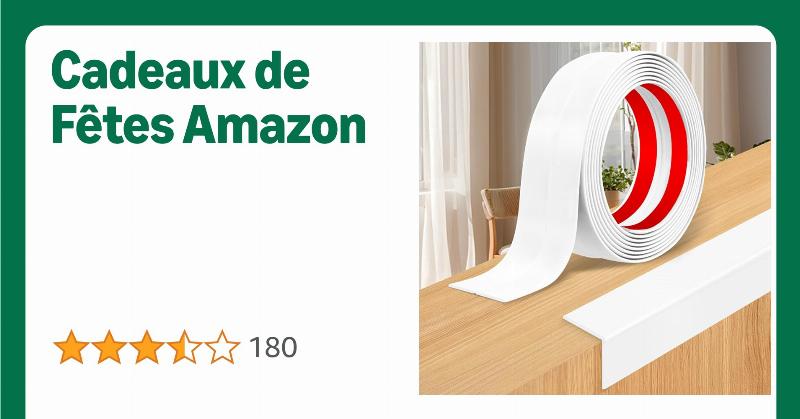 Application méticuleuse de peinture sur du carrelage de salle de bain, montrant un rouleau et un pinceau.