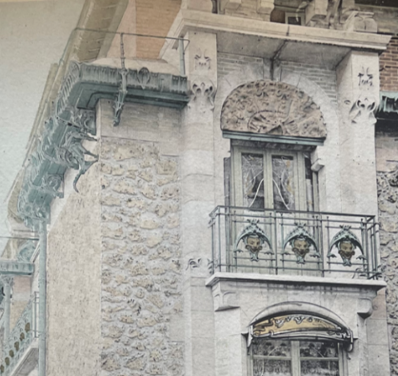 Entrée de métro Art Nouveau par Hector Guimard, illustration de la fab architecture parisienne