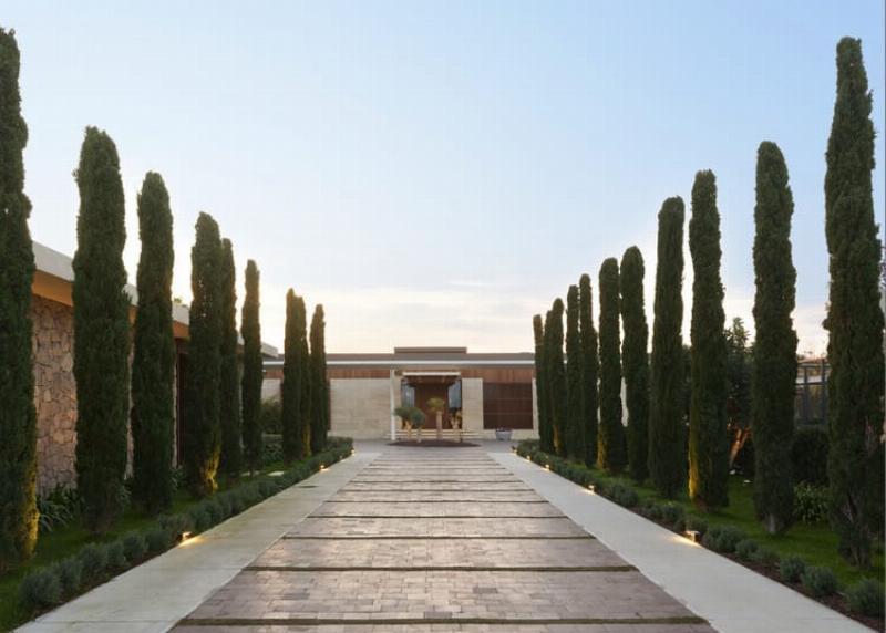 Maison d'architecture contemporaine avec matériaux durables