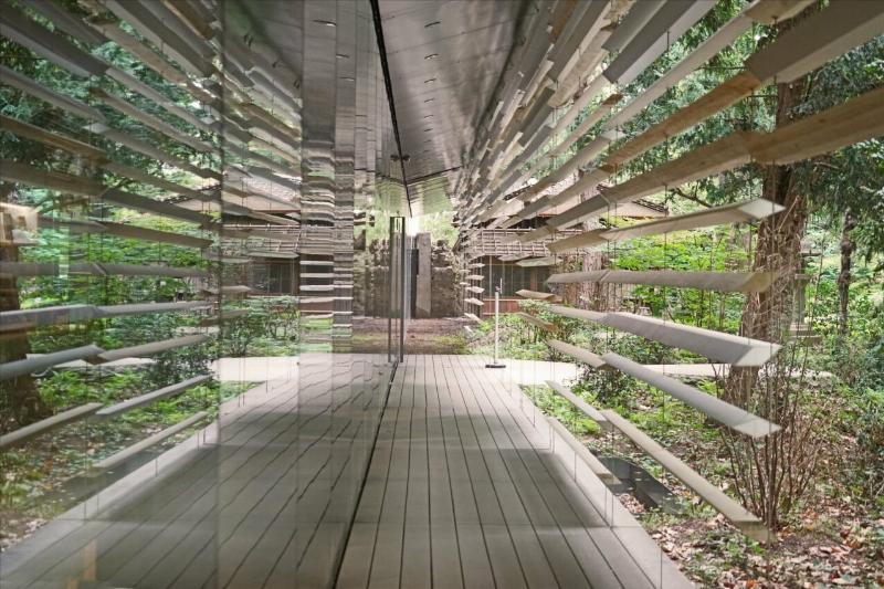 L'architecture fluide et innovante de Toyo Ito, inspirée par la nature et la technologie.