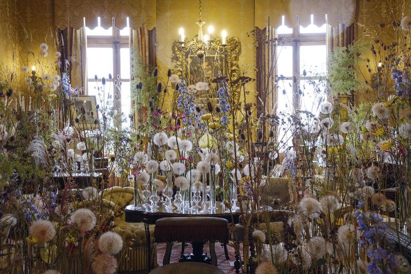 Composition florale, atelier de peinture, artiste français