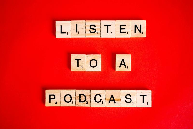 Découverte des artistes de la nouvelle vague de la chanson française, explorant la diversité des styles musicaux et des influences contemporaines.