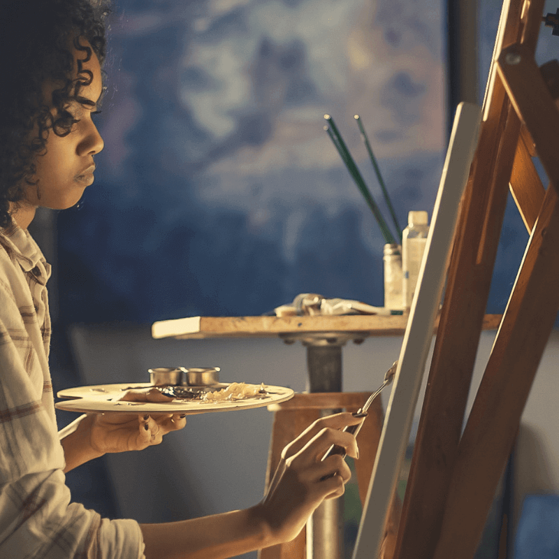 Artistes français contemporains sur scène, ambiance festive et lumineuse