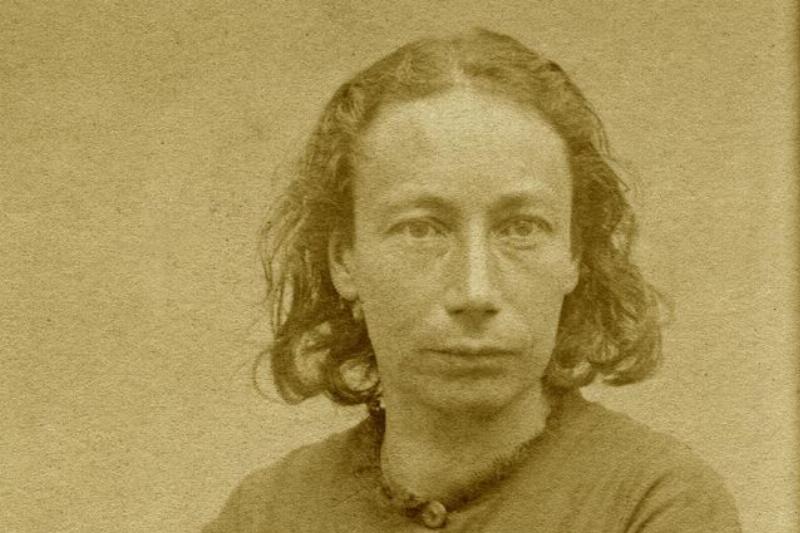 Louise Michel et Victor Hugo, symboles de l'engagement pour la justice sociale en France