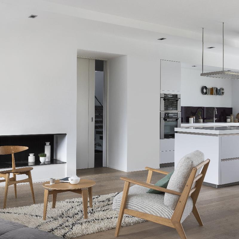 Peinture murale Blanc Luxens dans un salon élégant à la française