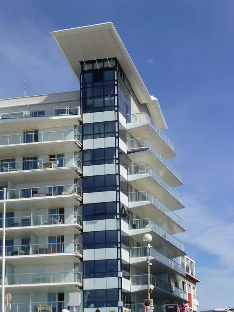 Peinture façade hydrofuge : protection durable et esthétique préservée