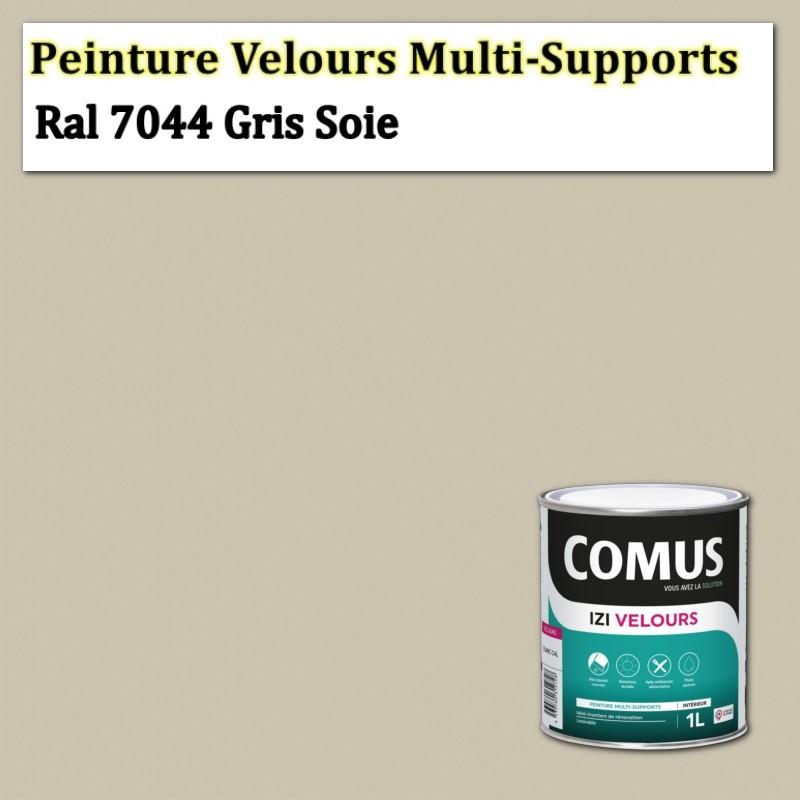 Application de cire décorative sur une peinture à effet texturé pour une finition subtile et élégante