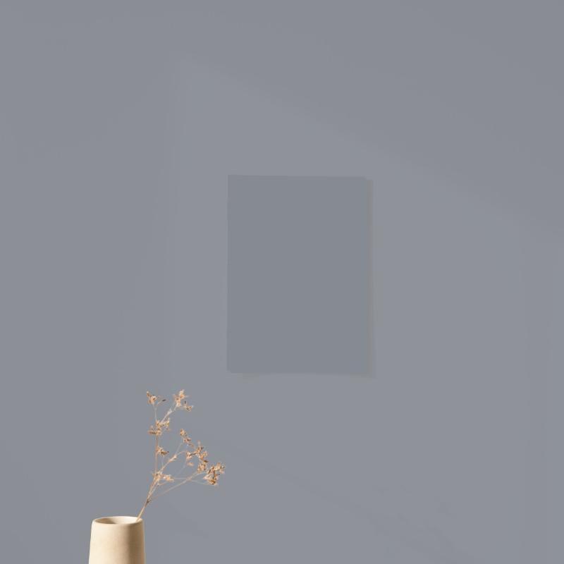 Ambiance élégante avec de la peinture en petit pot dans un intérieur d'inspiration française