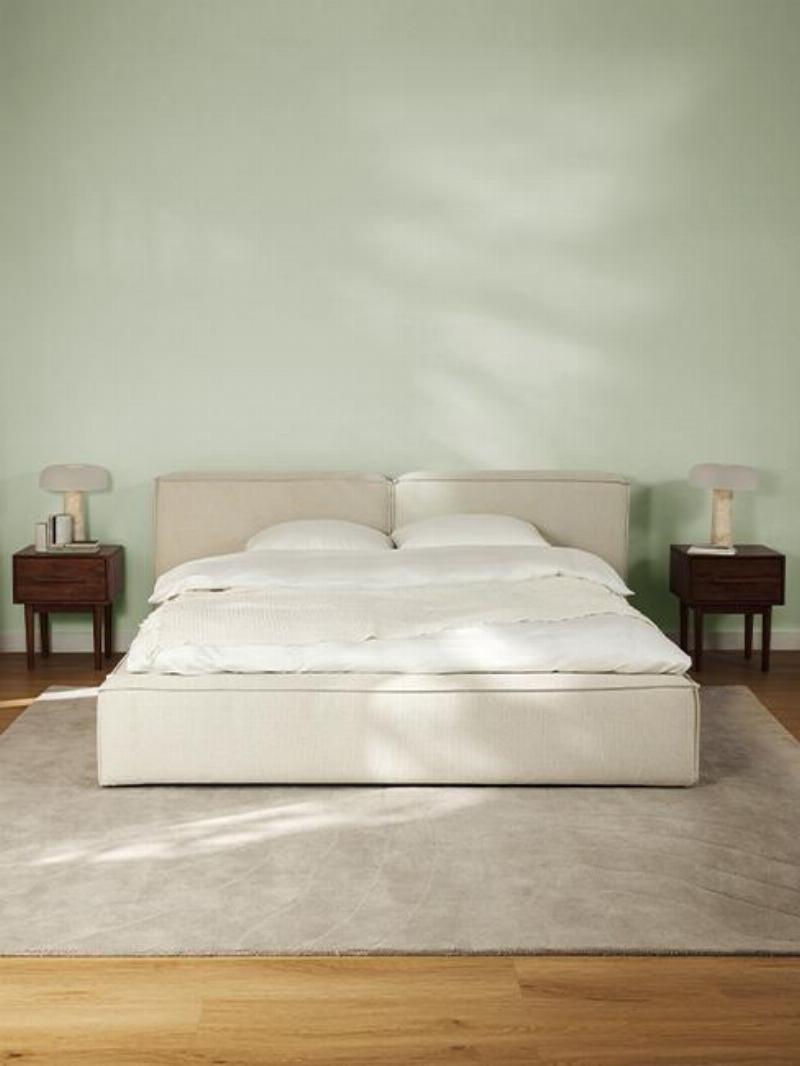 Peinture verte inspirant la nature dans une chambre moderne