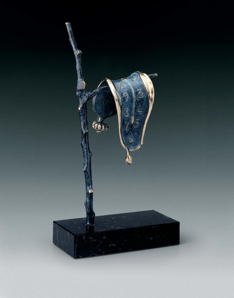 La persistance de la mémoire de Dalí en bronze