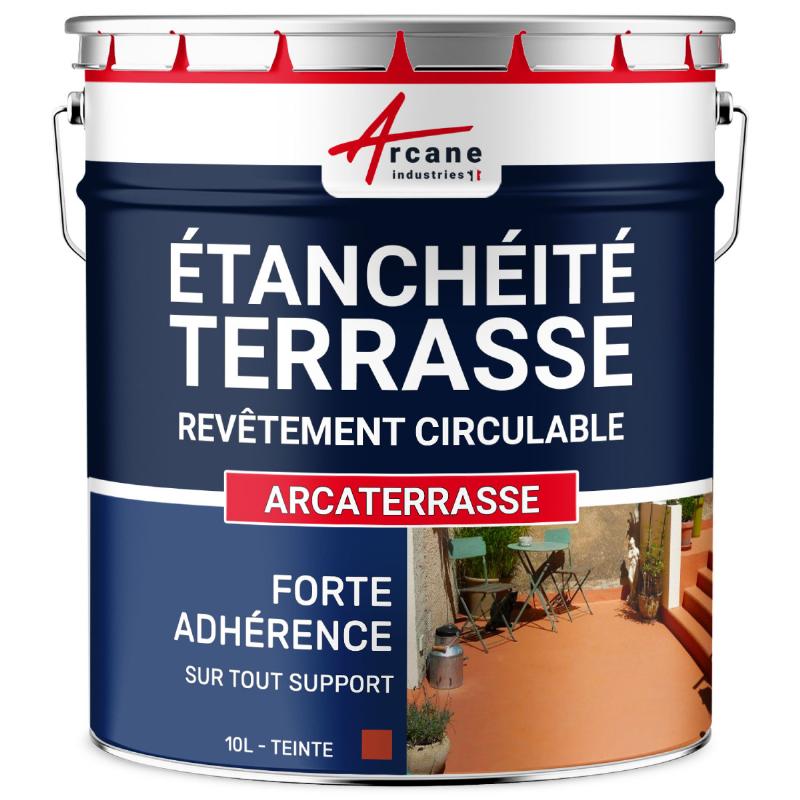 Technique française d'application de peinture sur terrasse en béton fissuré
